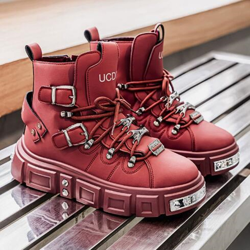 Luxury Rivet Black High top Sn - Street Fashion Luxury recension och pris